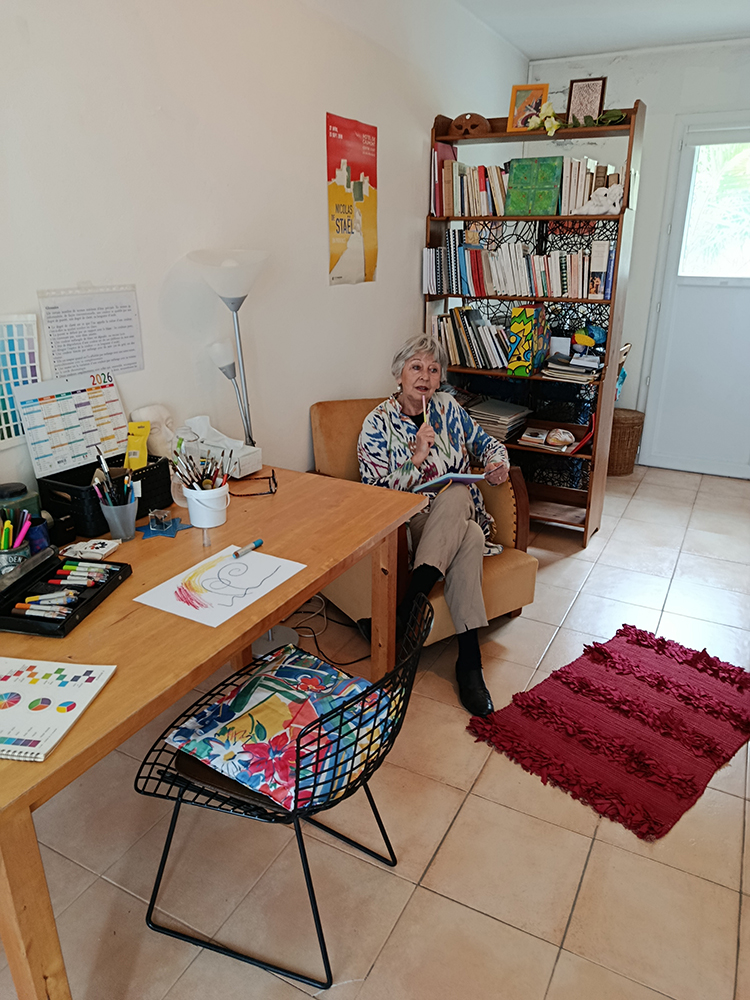 Jeanne-Marie NOEL, art thérapeute dans son atelier